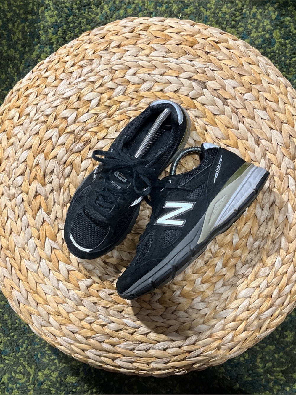 New Balance 990v4 Black (women’s 8)